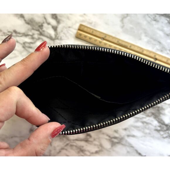 Michael Kors Jet Set XL Travel Clutch Wristlet - Picture 3 of 3